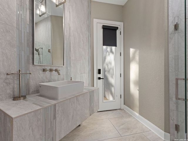 1 Bayside Court, San Antonio, TX 78257