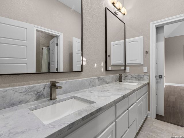 1 Bayside Court, San Antonio, TX 78257