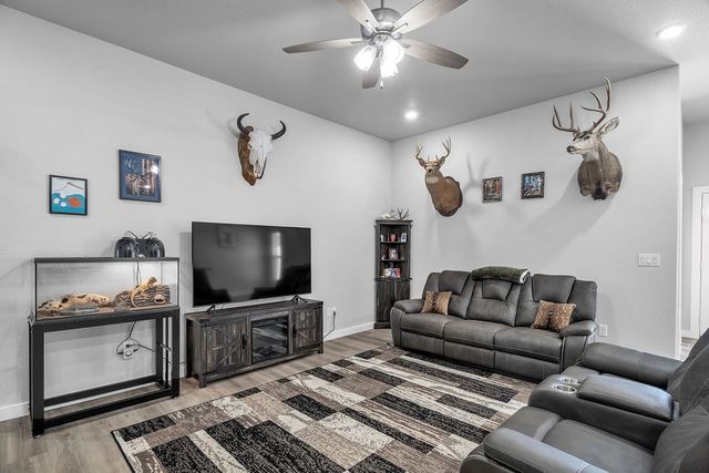 6001 Dodge Dr, Midland, TX 79705