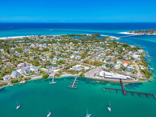 720 BROADWAY STREET, Longboat Key, FL 34228