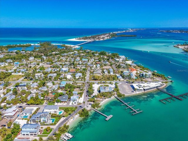 720 BROADWAY STREET, Longboat Key, FL 34228