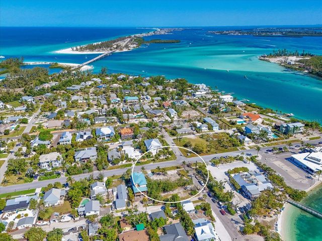 720 BROADWAY STREET, Longboat Key, FL 34228