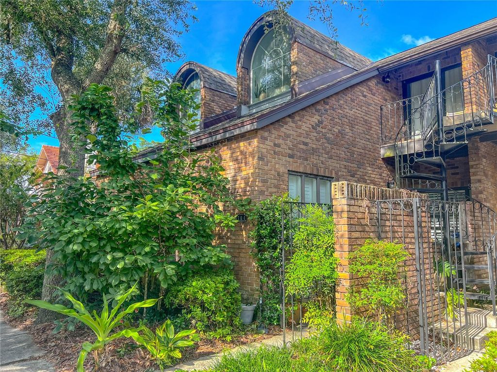 704 NE 1ST STREET B, Gainesville, FL 32601