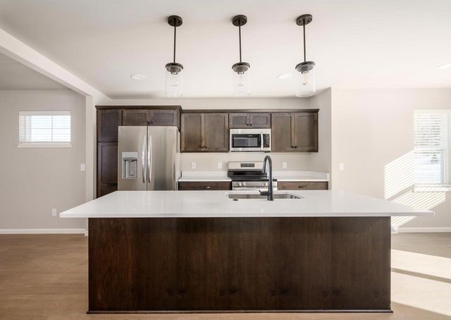 1759 Waverly Way, Sun Prairie, WI 53590