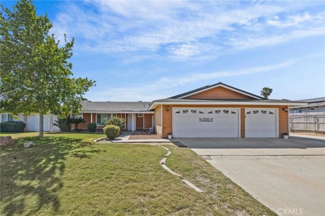 3090 Bronco Lane, Norco, CA 92860