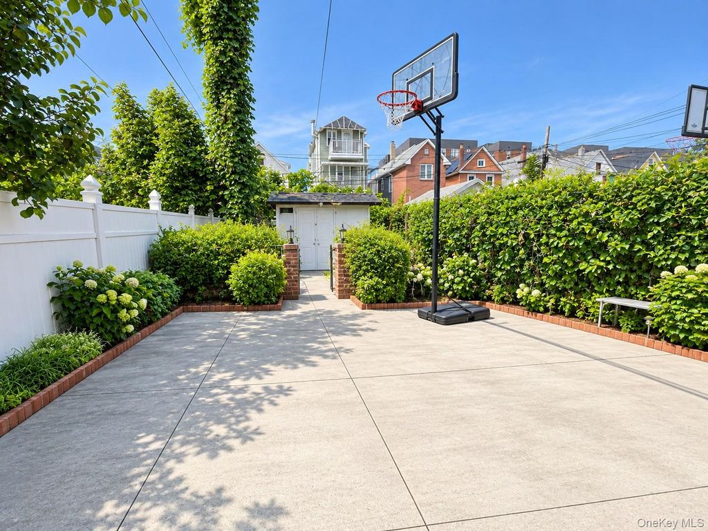 8427 Corona Avenue, Elmhurst, NY 11373 — photo 3