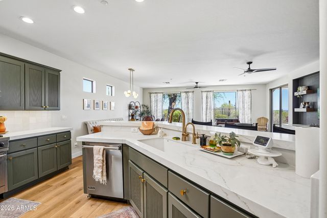 41101 N LAUREL VALLEY Court, Anthem, AZ 85086