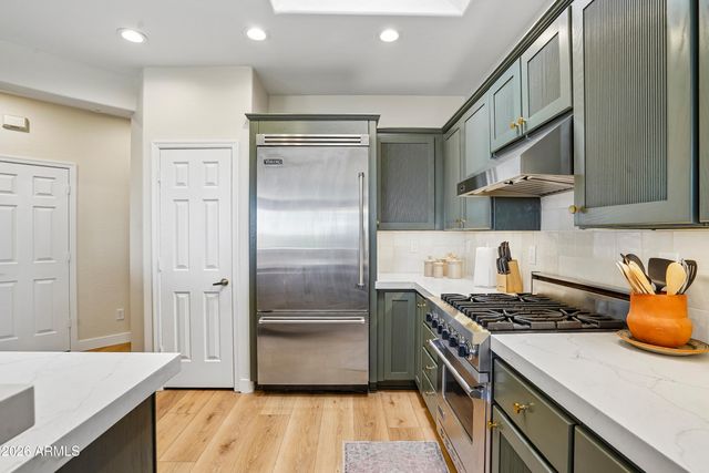 41101 N LAUREL VALLEY Court, Anthem, AZ 85086