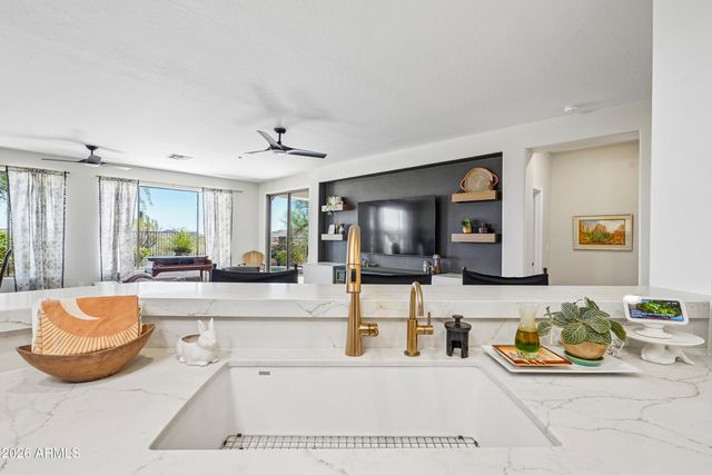 41101 N LAUREL VALLEY Court, Anthem, AZ 85086