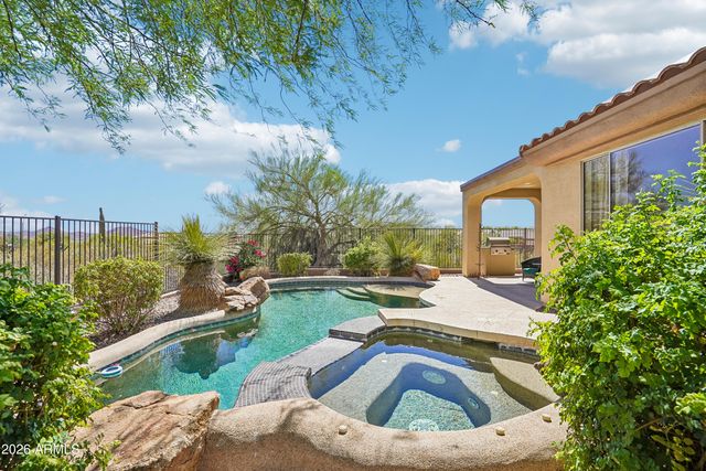 41101 N LAUREL VALLEY Court, Anthem, AZ 85086