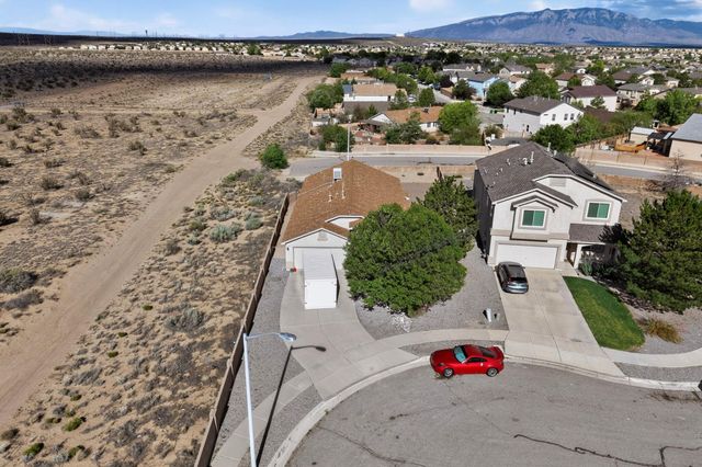 369 Whispering Meadows Drive NE, Rio Rancho, NM 87144