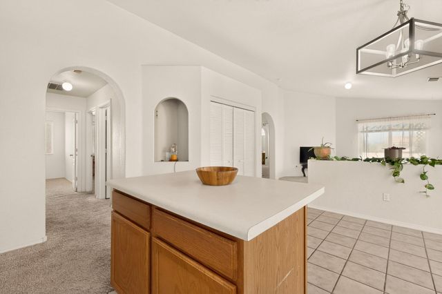 369 Whispering Meadows Drive NE, Rio Rancho, NM 87144