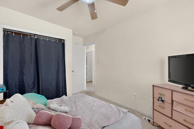 369 Whispering Meadows Drive NE, Rio Rancho, NM 87144