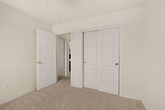 369 Whispering Meadows Drive NE, Rio Rancho, NM 87144