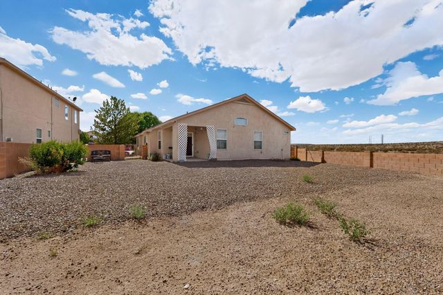 369 Whispering Meadows Drive NE, Rio Rancho, NM 87144