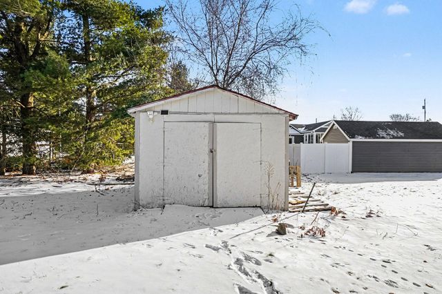 140 E Commerce Street, Grant City, MI 49327