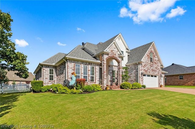 3401 Green Way, Alma, AR 72921