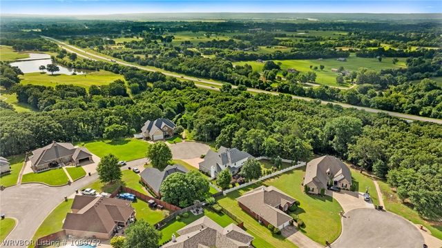 3401 Green Way, Alma, AR 72921