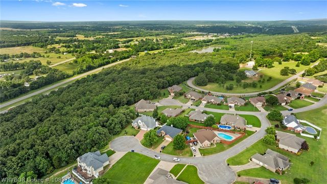 3401 Green Way, Alma, AR 72921