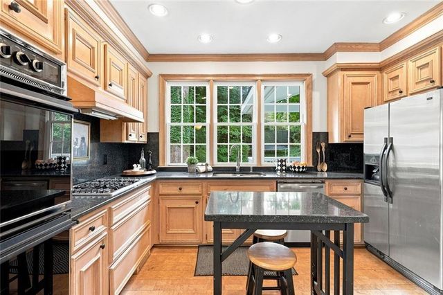 1433 Oakengate Drive, Tucker, GA 30083