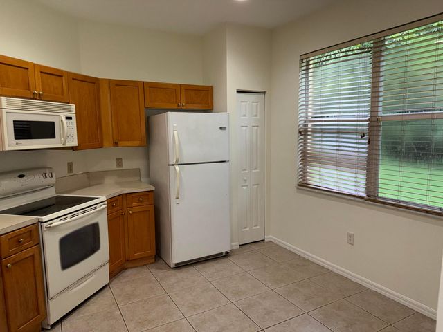 601 SW INDIAN KEY Drive, Port St. Lucie, Port St Lucie, FL 34986