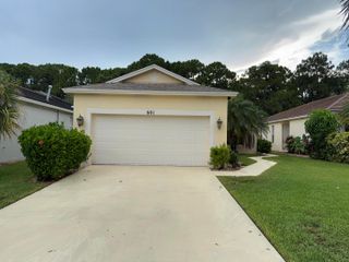 601 SW INDIAN KEY Drive, Port St. Lucie, Port St Lucie, FL 34986
