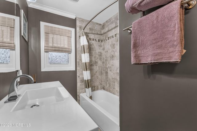 75 Carpenter Street, Red Bank, NJ 07701