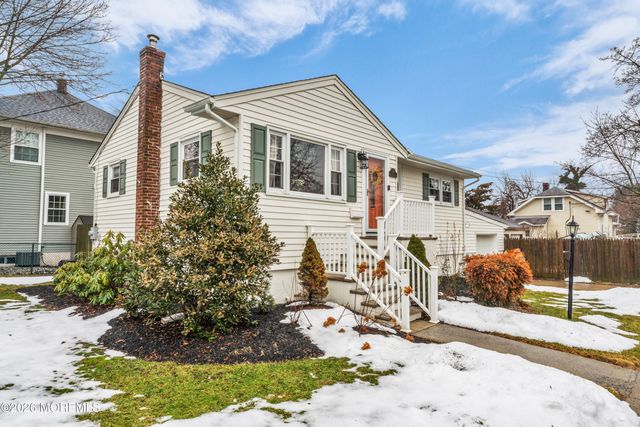 75 Carpenter Street, Red Bank, NJ 07701