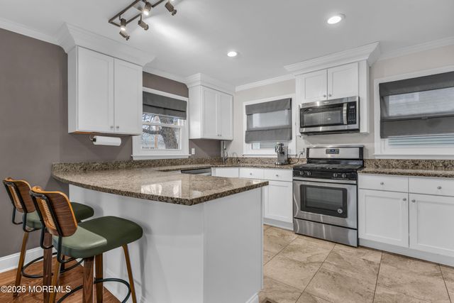 75 Carpenter Street, Red Bank, NJ 07701