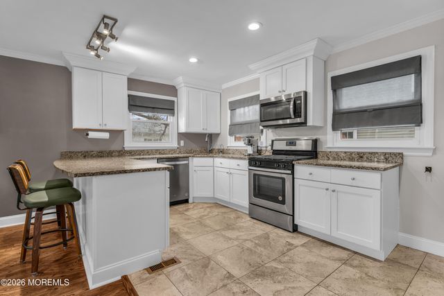 75 Carpenter Street, Red Bank, NJ 07701