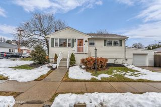 75 Carpenter Street, Red Bank, NJ 07701