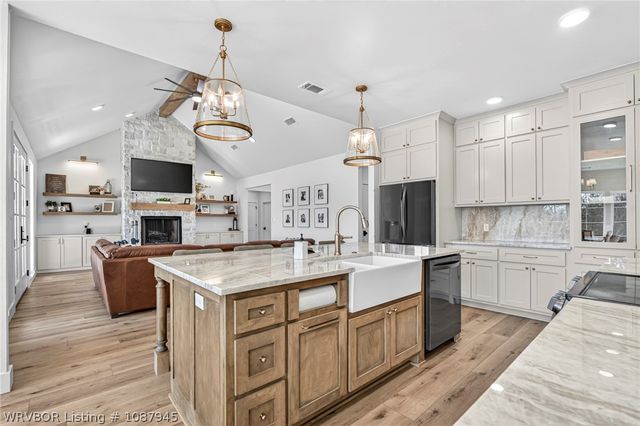 827 Gleason Way, Greenwood, AR 72936