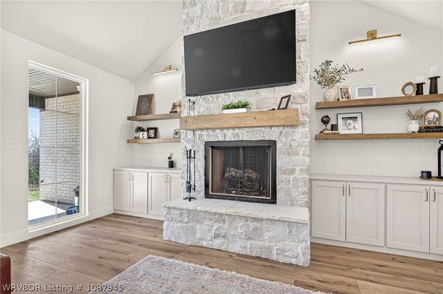 827 Gleason Way, Greenwood, AR 72936