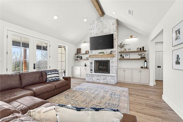 827 Gleason Way, Greenwood, AR 72936