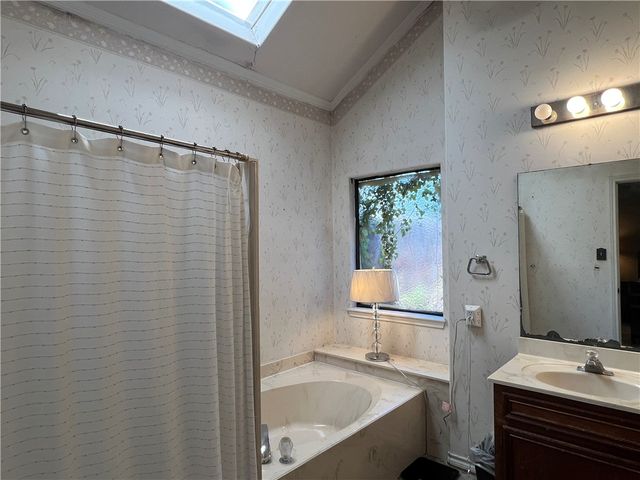 6714 Northgate Dr, Corpus Christi, TX 78413