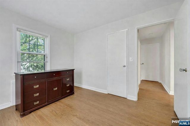 389 Bergen Boulevard, Oradell, NJ 07649