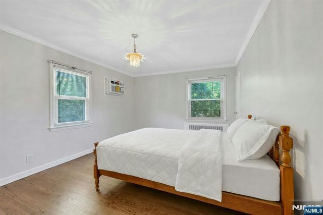 389 Bergen Boulevard, Oradell, NJ 07649