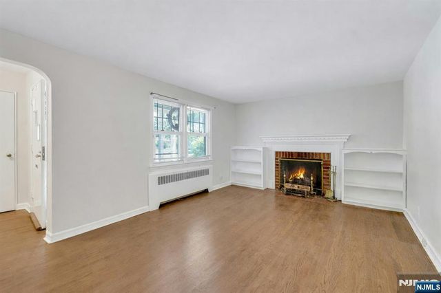 389 Bergen Boulevard, Oradell, NJ 07649