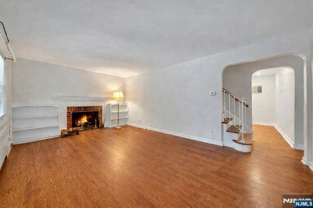 389 Bergen Boulevard, Oradell, NJ 07649