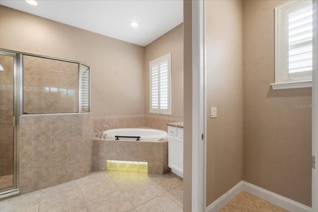 912 CHRISTINA CHASE LANE, Lakeland, FL 33813