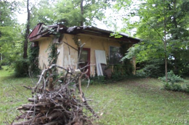 6420 Godfrey Road, Godfrey, IL 62035