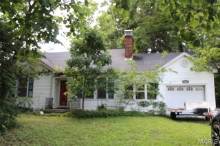 6420 Godfrey Road, Godfrey, IL 62035