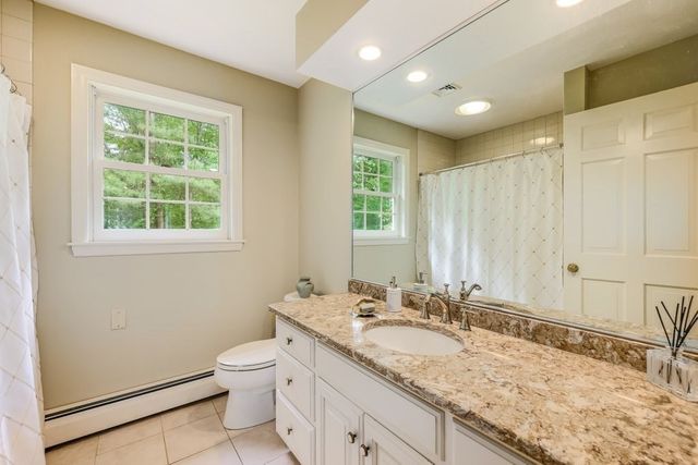 7 Village Green Ln, Holden, MA 01520