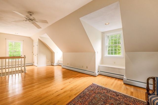 7 Village Green Ln, Holden, MA 01520