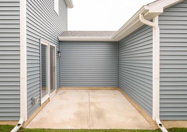 5296 Athlone Road, Fitchburg, WI 53711