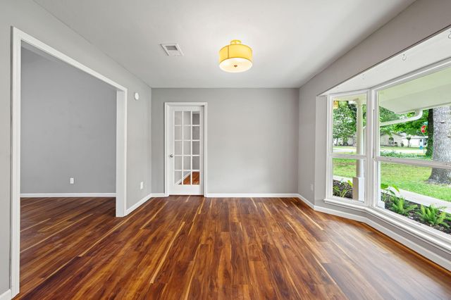 25802 Maplewood Drive, Spring, TX 77386