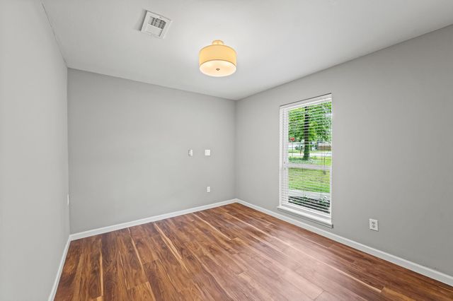 25802 Maplewood Drive, Spring, TX 77386