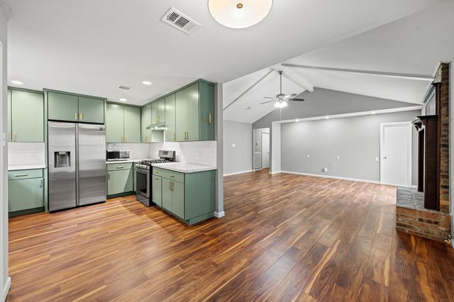 25802 Maplewood Drive, Spring, TX 77386