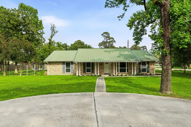 25802 Maplewood Drive, Spring, TX 77386