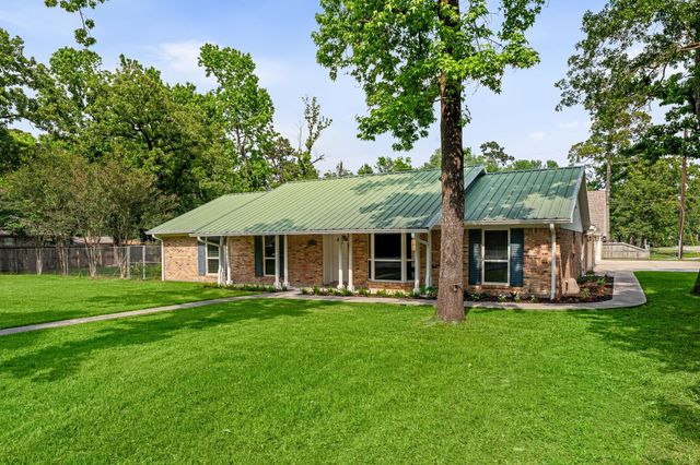 25802 Maplewood Drive, Spring, TX 77386